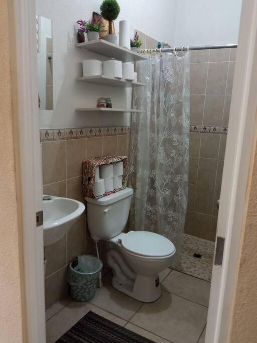 Apartmán La Casa Del Pinito Sonsonate Exteriér fotografie